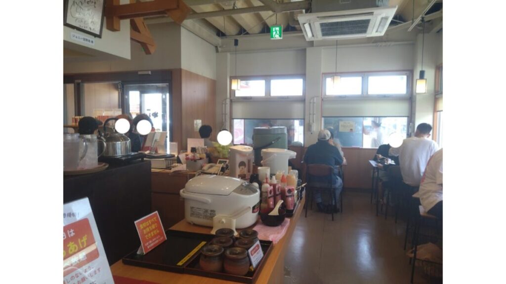 やまや店内