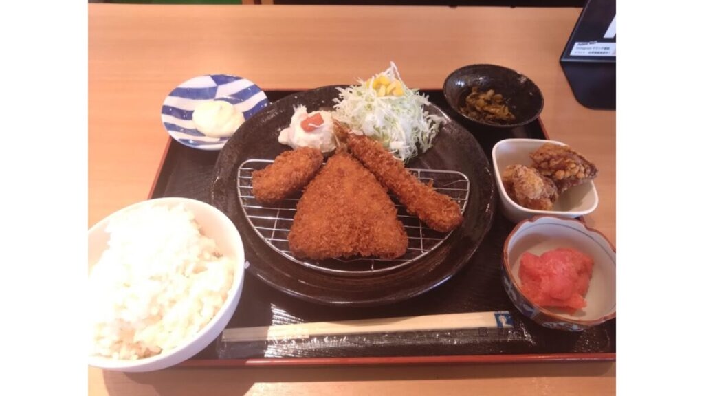 ミックスフライ定食